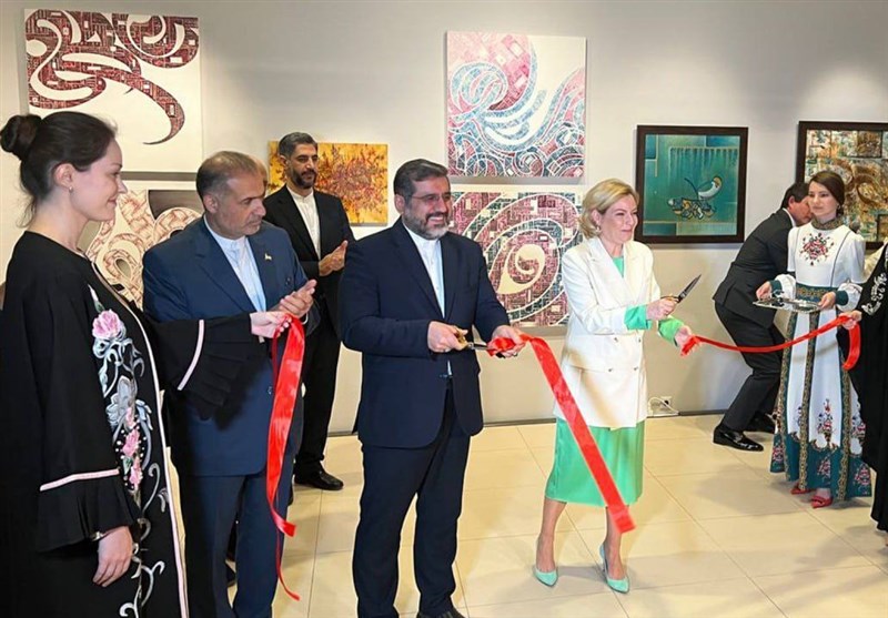 هنر دست بانوان ایران در روسیه خوش درخشید