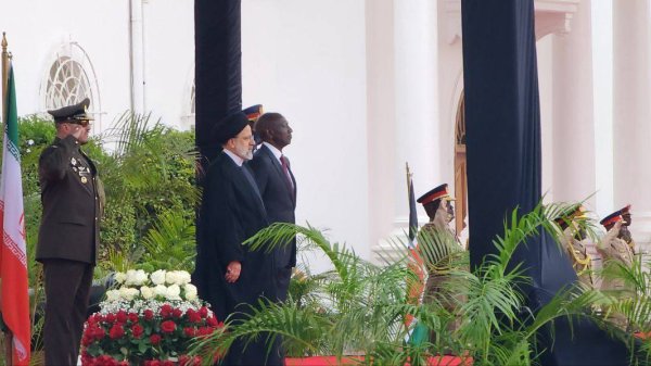 استقبال رسمی ویلیام روتو از دکتر رئیسی در کاخ ریاست جمهوری کنیا