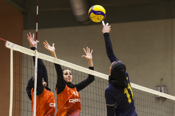 رقابت های والیبال و بسکتبال بانوان فرهنگی کشور در شیراز آغاز شد